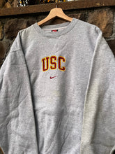 Load image into Gallery viewer, L| USC Crewneck
