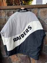 Load image into Gallery viewer, XL| 90’s Apex Raiders Jacket
