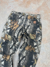 Load image into Gallery viewer, 42| Camo Double Knee Carhartt Pants
