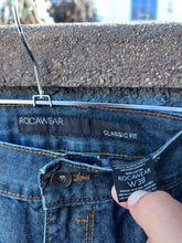 Load image into Gallery viewer, 38|Rocawear Jeans
