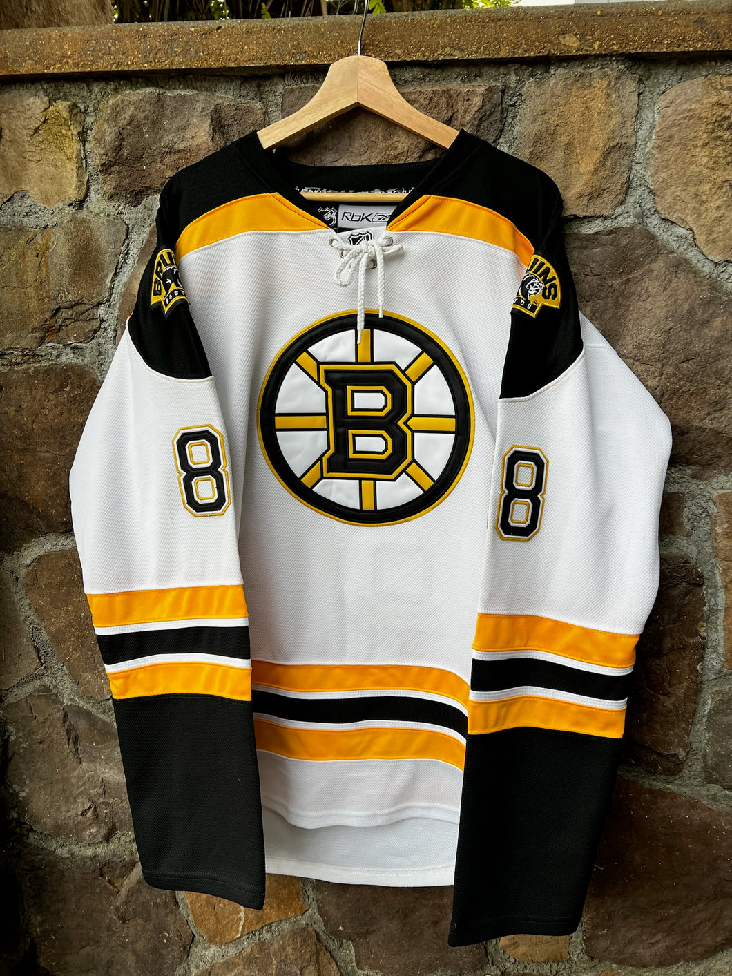 54| Boston Bruins Hockey Jersey