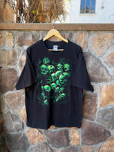 Load image into Gallery viewer, Xl| Skulls T-Shirt
