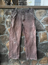 Load image into Gallery viewer, 32| Brown Carhartt Pants
