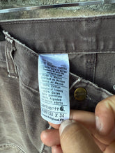 Load image into Gallery viewer, 33| Brown Carhartt Double Knee Jeans
