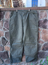Load image into Gallery viewer, 42|Olive Green Carhartt Pants
