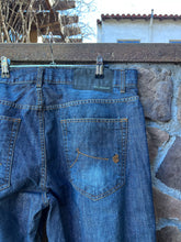 Load image into Gallery viewer, 38|Rocawear Jeans
