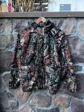 Load image into Gallery viewer, L| Camo Jacket
