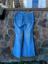 Load image into Gallery viewer, 30|Mudd Jeans
