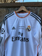 Load image into Gallery viewer, M| Real Madrid Jersey
