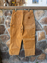 Load image into Gallery viewer, 31| Carhartt Pants
