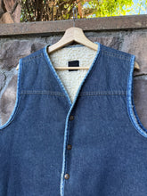 Load image into Gallery viewer, L|Roe Bucks Vest

