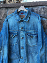 Load image into Gallery viewer, XXL|Guess Jean Jacket
