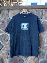 Load image into Gallery viewer, L| Dc Tee
