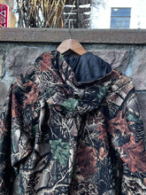 Load image into Gallery viewer, L| Camo Jacket
