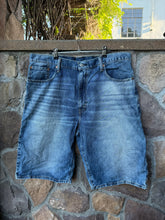 Load image into Gallery viewer, 38| 569 Levi Jorts
