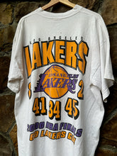 Load image into Gallery viewer, XL| 2000&#39;s Lakers Tee
