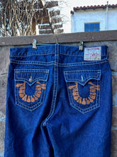 Load image into Gallery viewer, 38|True Religion Jeans ultra baggy
