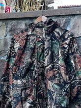 Load image into Gallery viewer, L| Camo Jacket
